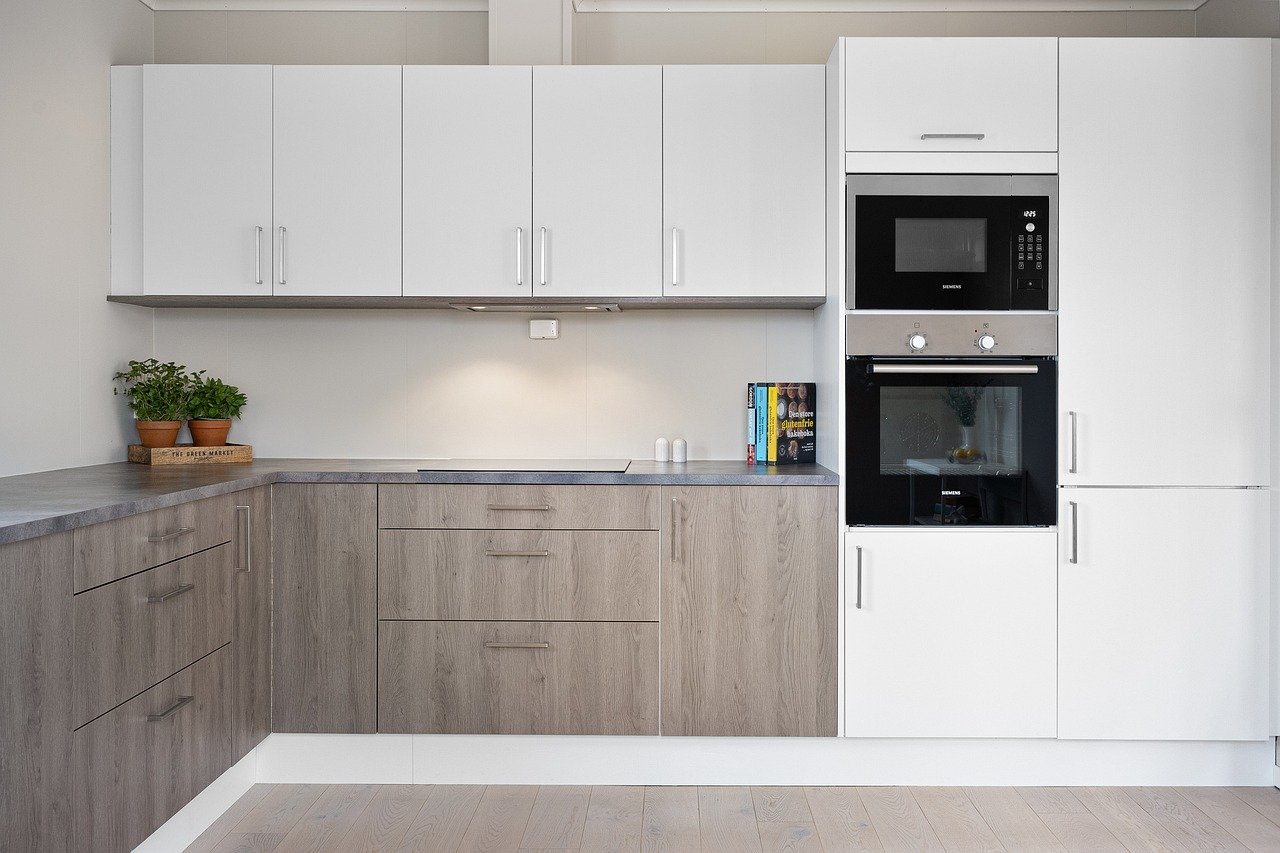white-kitchen-cabinet-system-shah-alam