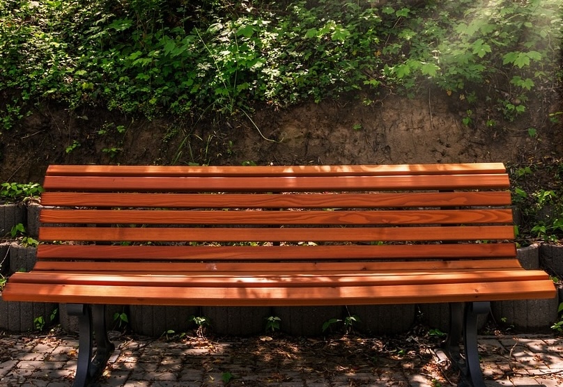 outdoor-bench-restoration-repair-service-klang-valley